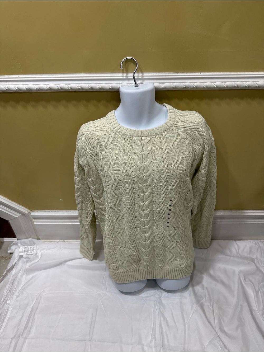 Weatherproof Cream Cable-Knit Crewneck Sweater